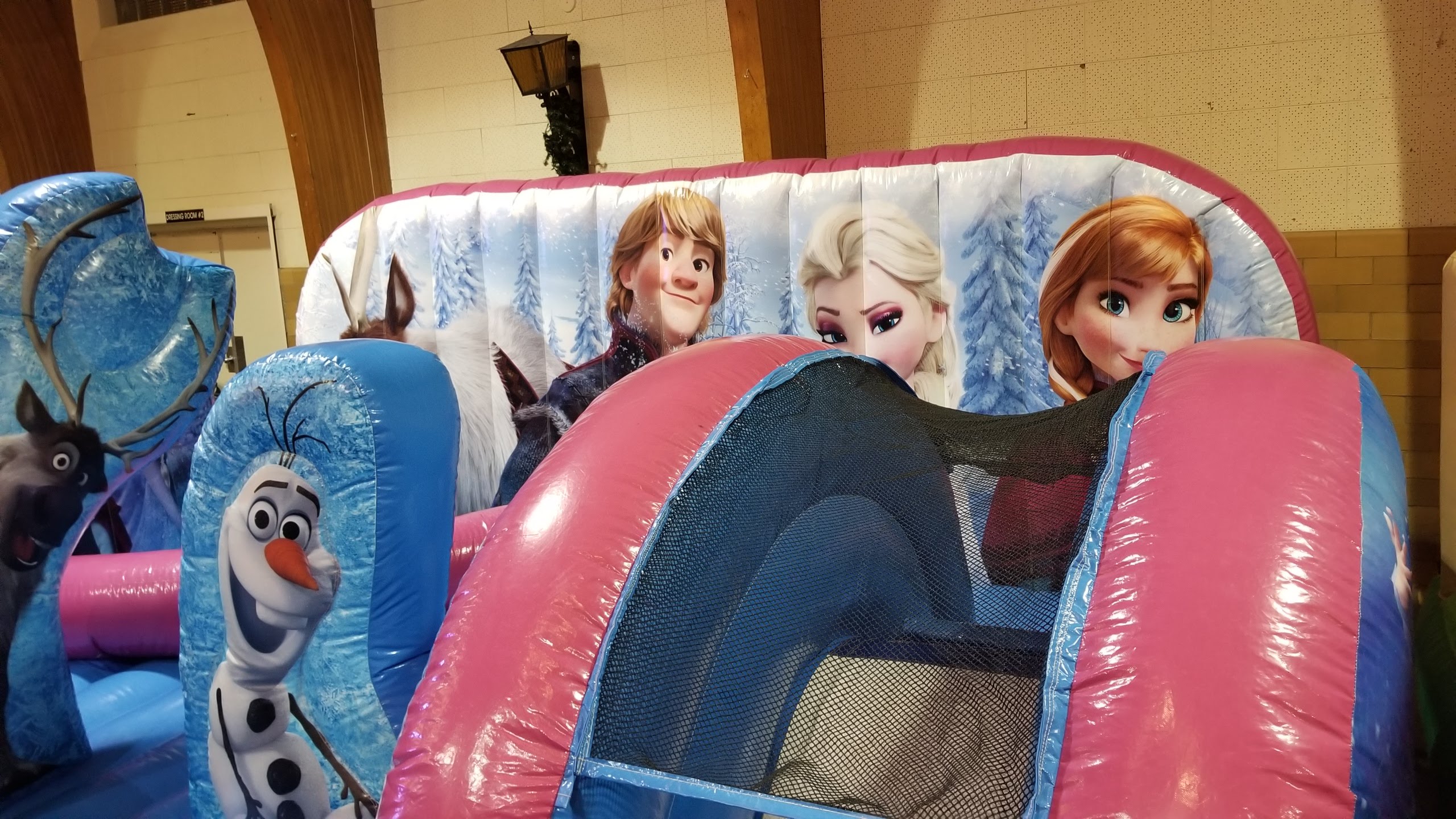 frozen 2 playland